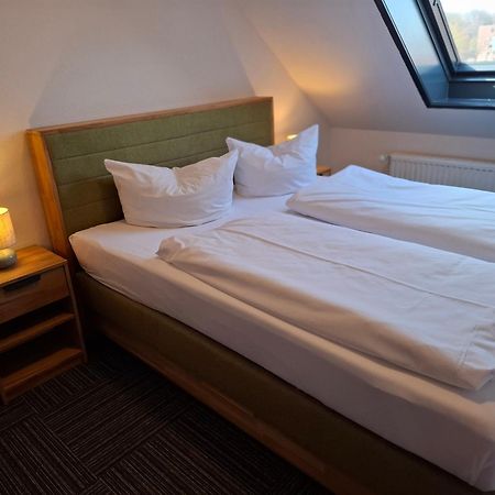 Hotel Am Schwarzen Berg Stade Exteriör bild