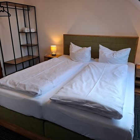 Hotel Am Schwarzen Berg Stade Exteriör bild