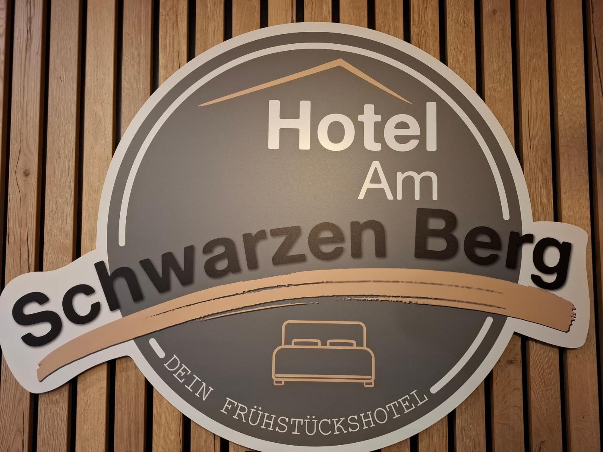Hotel Am Schwarzen Berg Stade Exteriör bild