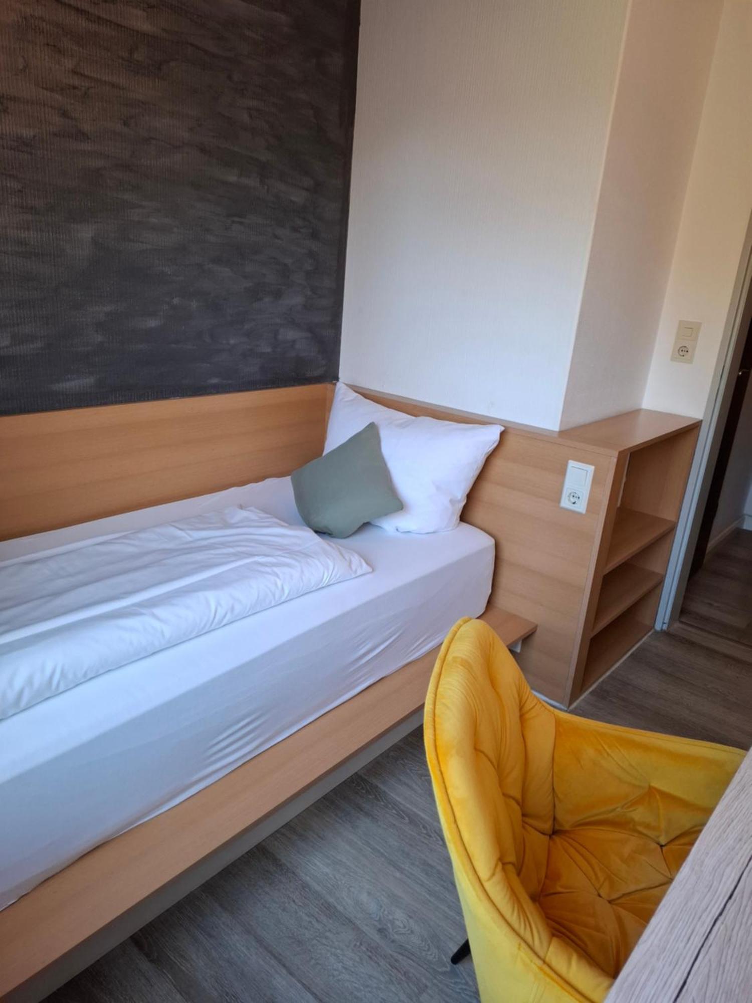Hotel Am Schwarzen Berg Stade Exteriör bild