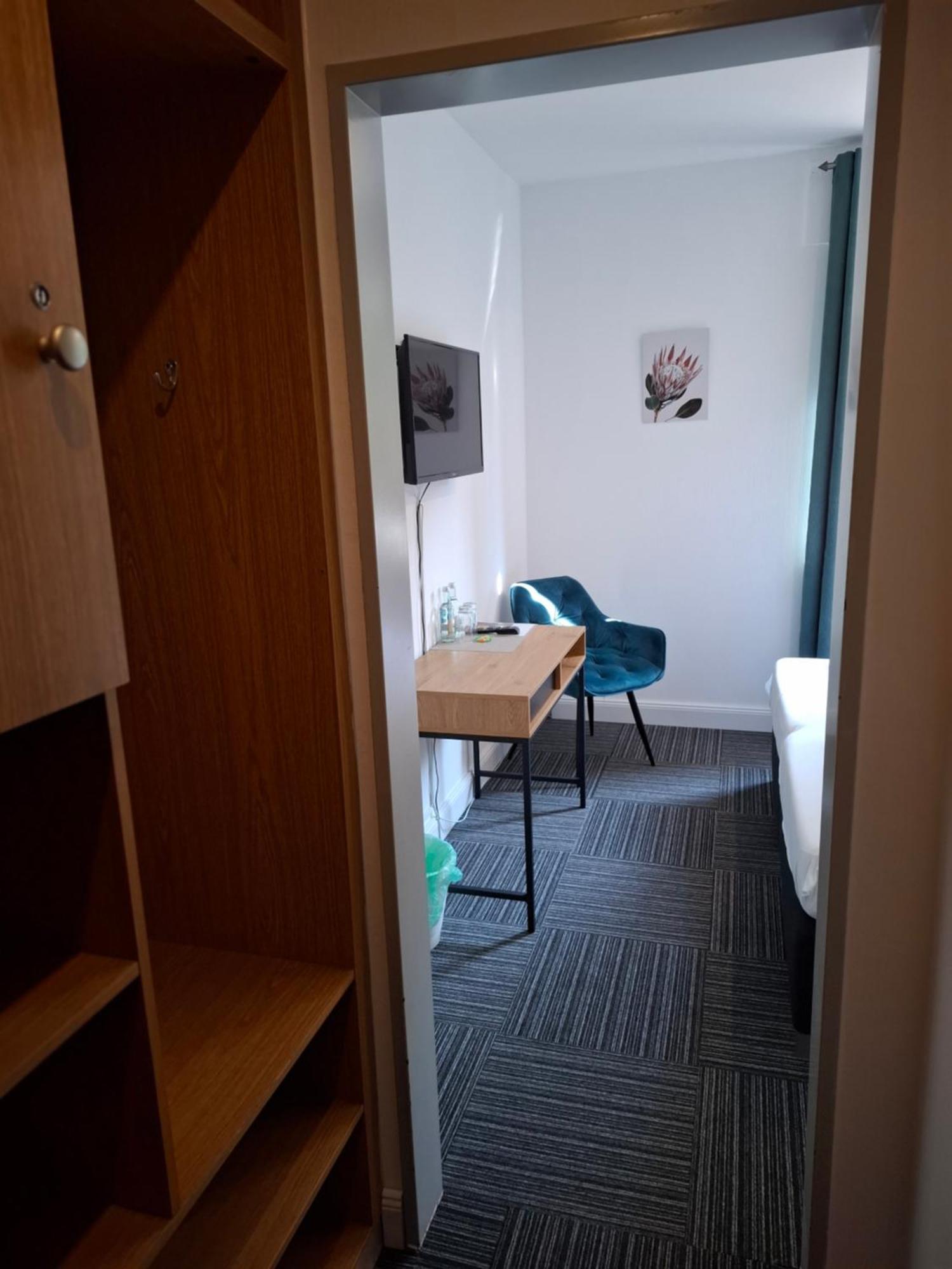 Hotel Am Schwarzen Berg Stade Exteriör bild
