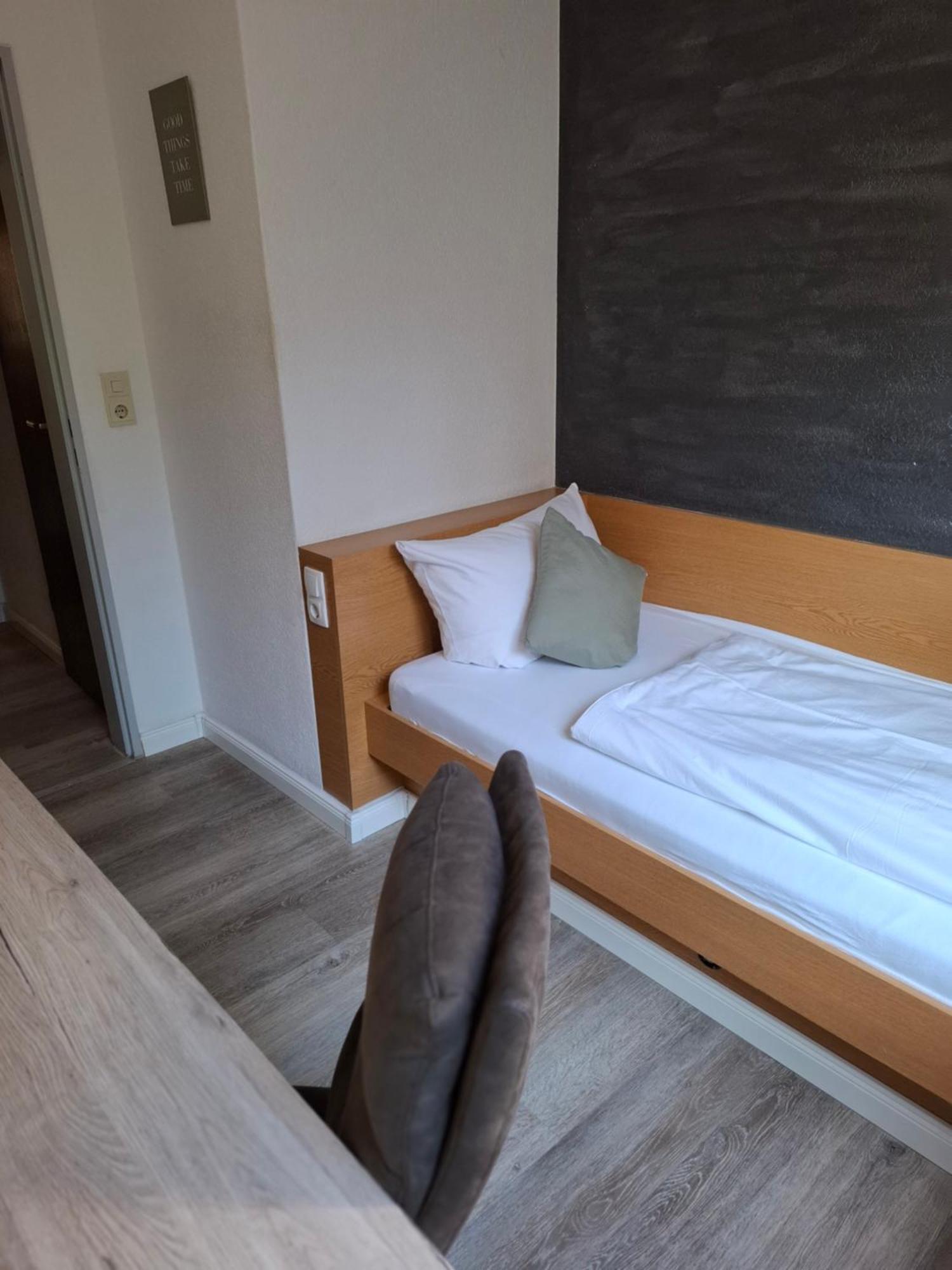 Hotel Am Schwarzen Berg Stade Exteriör bild