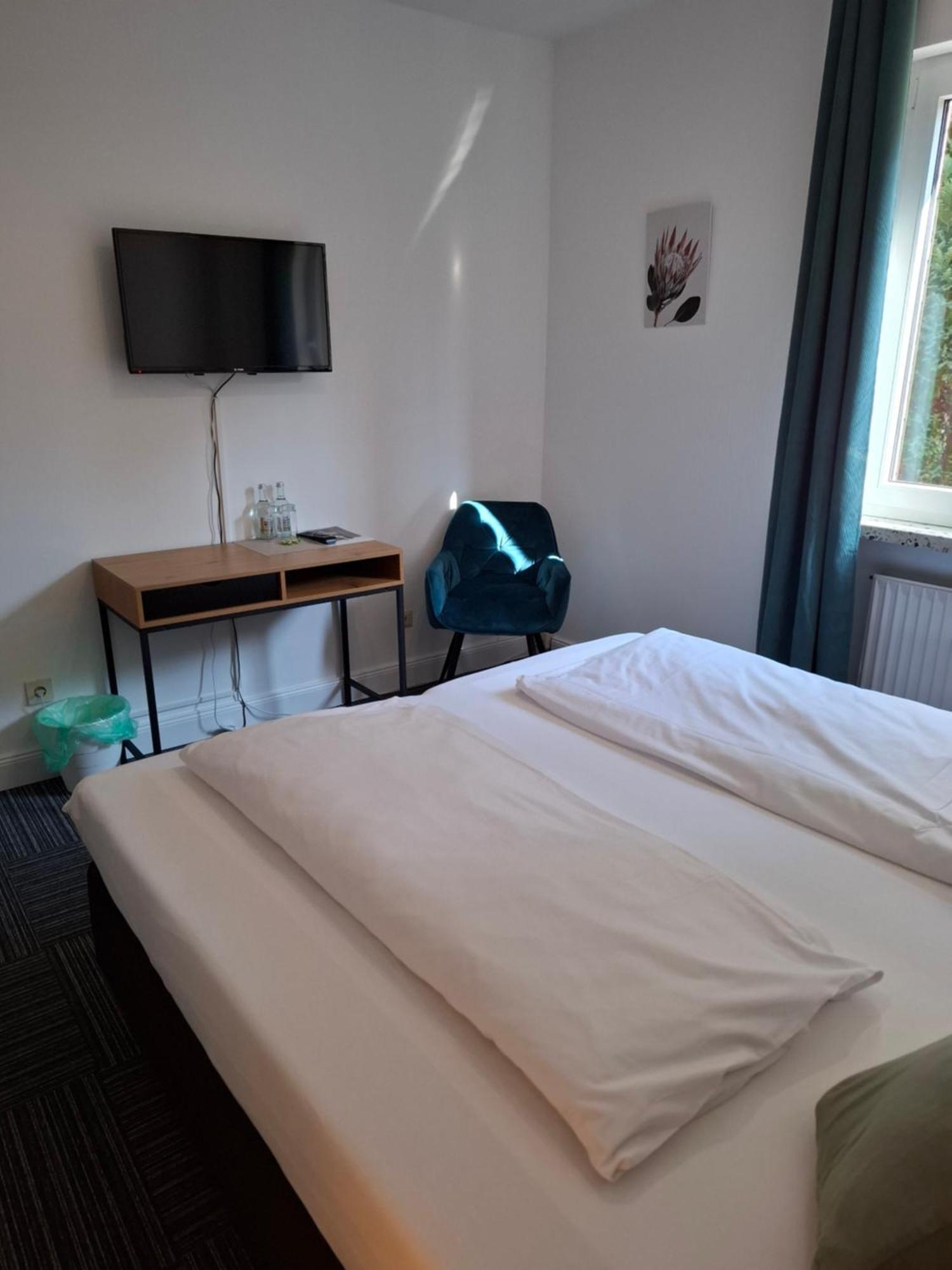 Hotel Am Schwarzen Berg Stade Exteriör bild